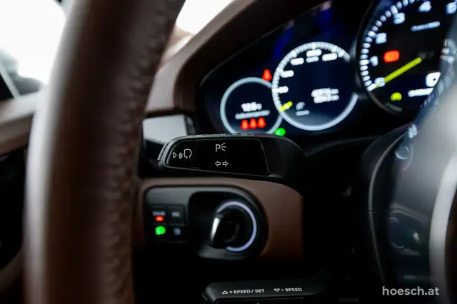 Porsche Cayenne E-Hybrid V6 CLUBLEDER LUFT PANO SITZKLIMA Ansicht 46