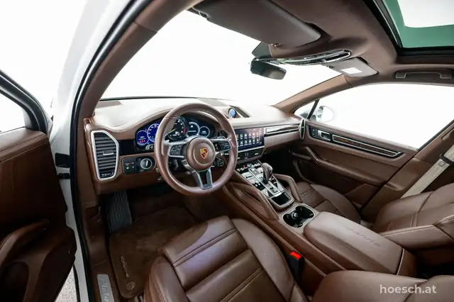 Porsche Cayenne E-Hybrid V6 CLUBLEDER LUFT PANO SITZKLIMA Ansicht 26
