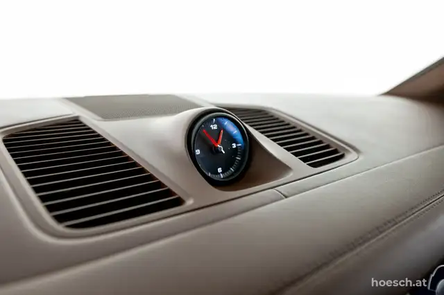Porsche Cayenne E-Hybrid V6 CLUBLEDER LUFT PANO SITZKLIMA Ansicht 39