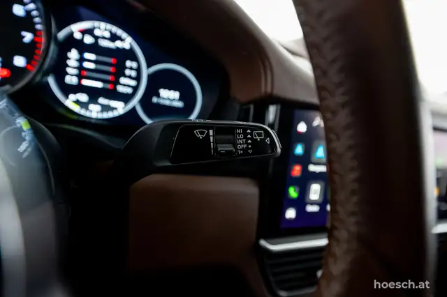 Porsche Cayenne E-Hybrid V6 CLUBLEDER LUFT PANO SITZKLIMA Ansicht 48