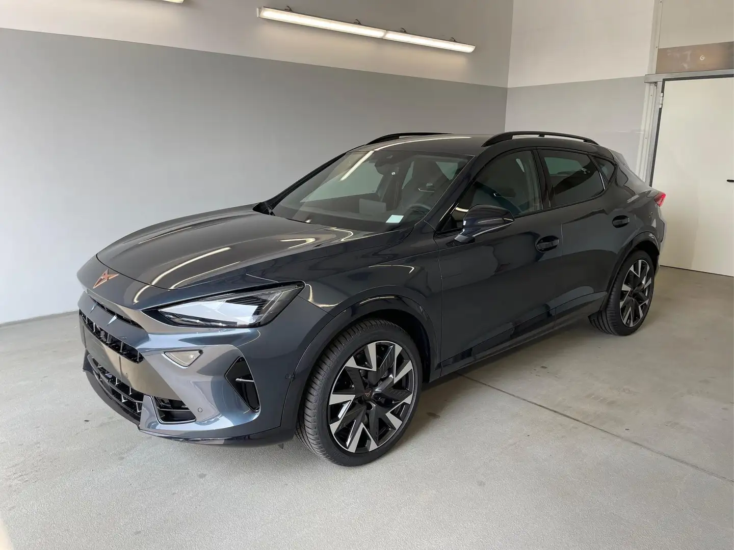CUPRA Formentor VZ 4Drive 333PS Navi+360°+ACC+Memory 2.0 TSI DS... Grau - 1