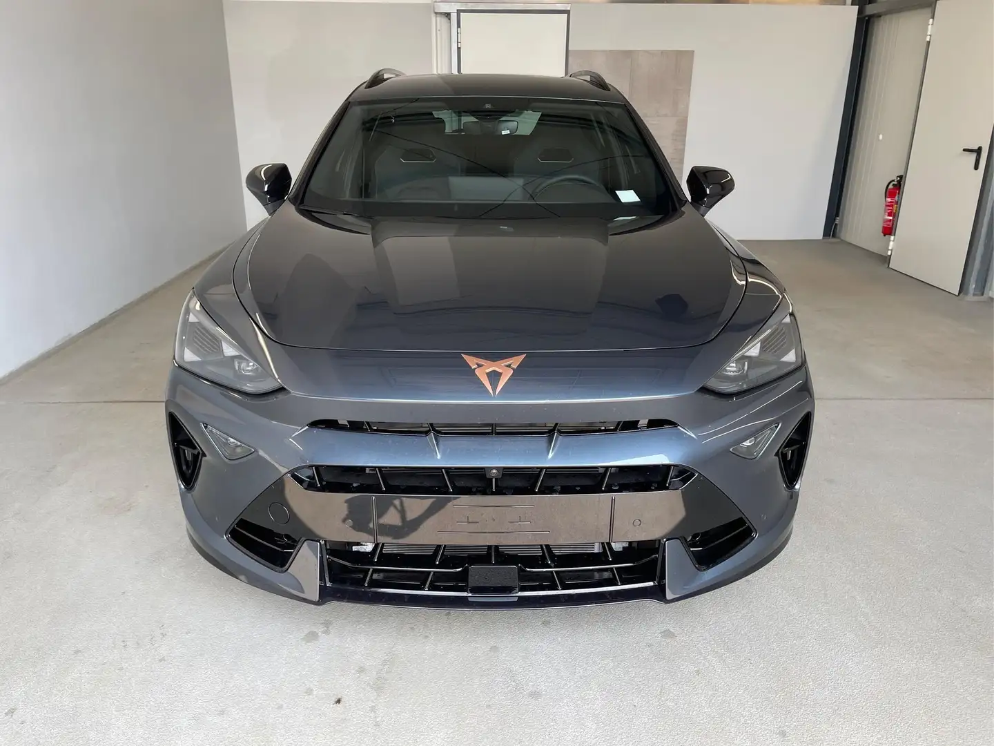 CUPRA Formentor VZ 4Drive 333PS Navi+360°+ACC+Memory 2.0 TSI DS... Grau - 2
