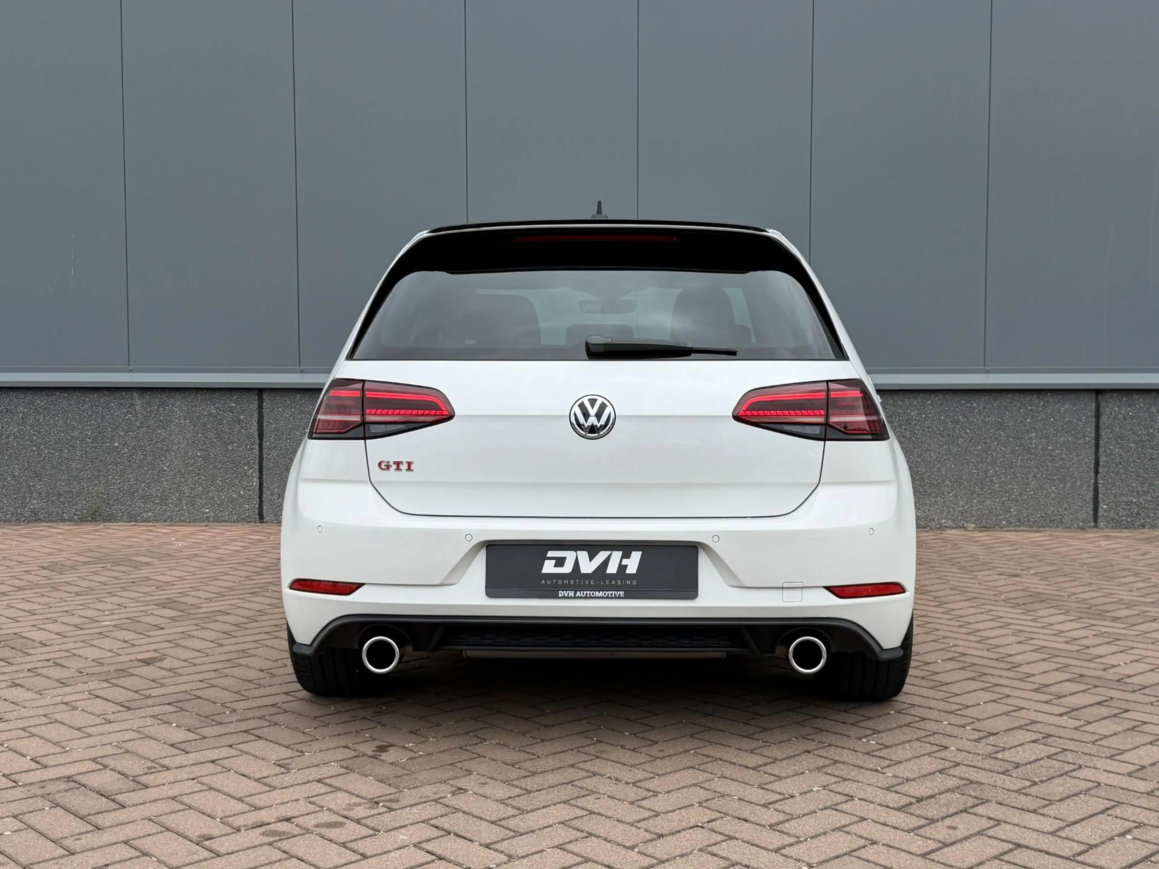 Volkswagen Golf GTI 2.0 TSI Performance PANO | DCC | DYN — photo 6