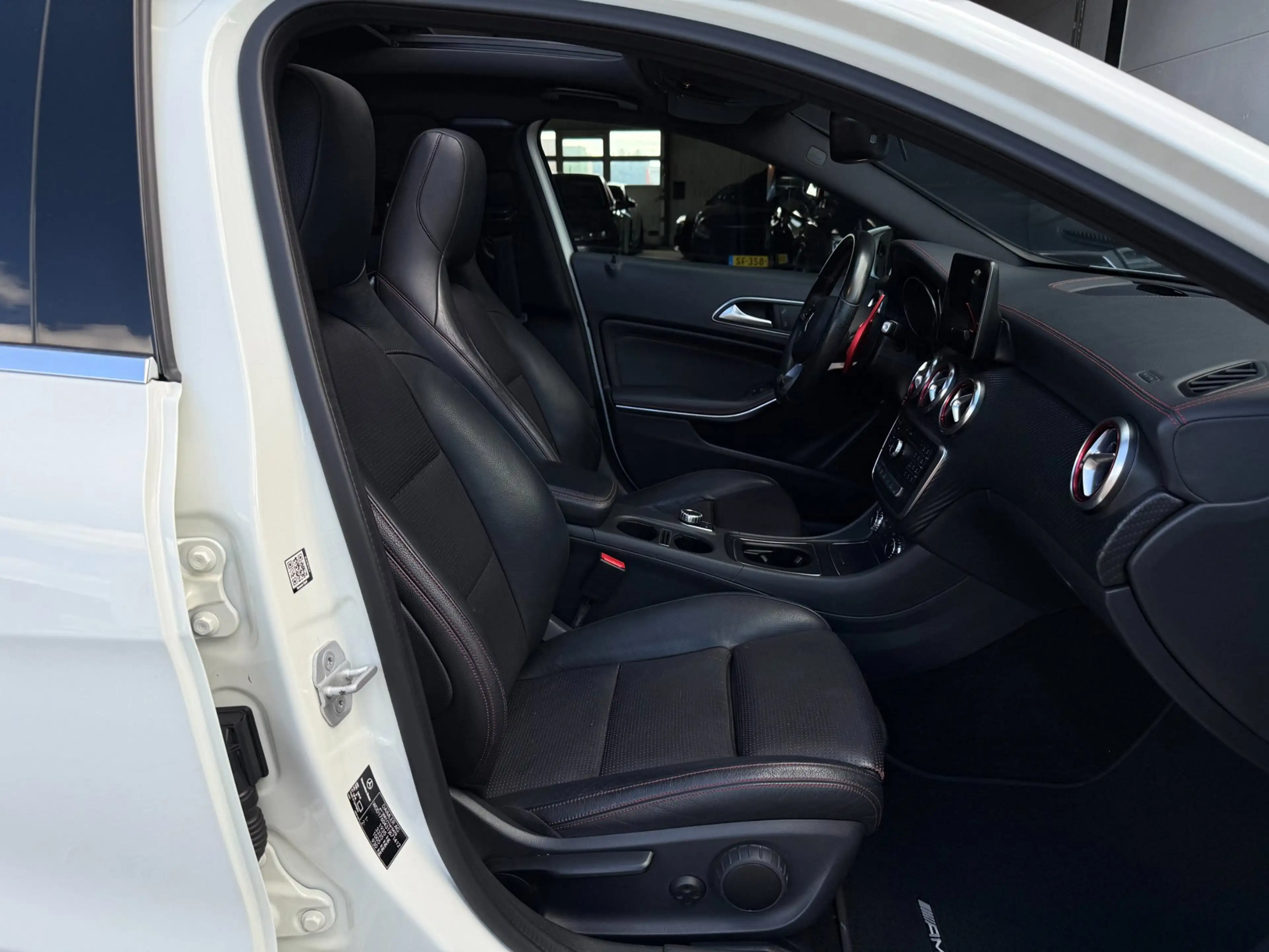 Mercedes-Benz A 200 Edition Automaat Pano|H&K|LED! — photo 7