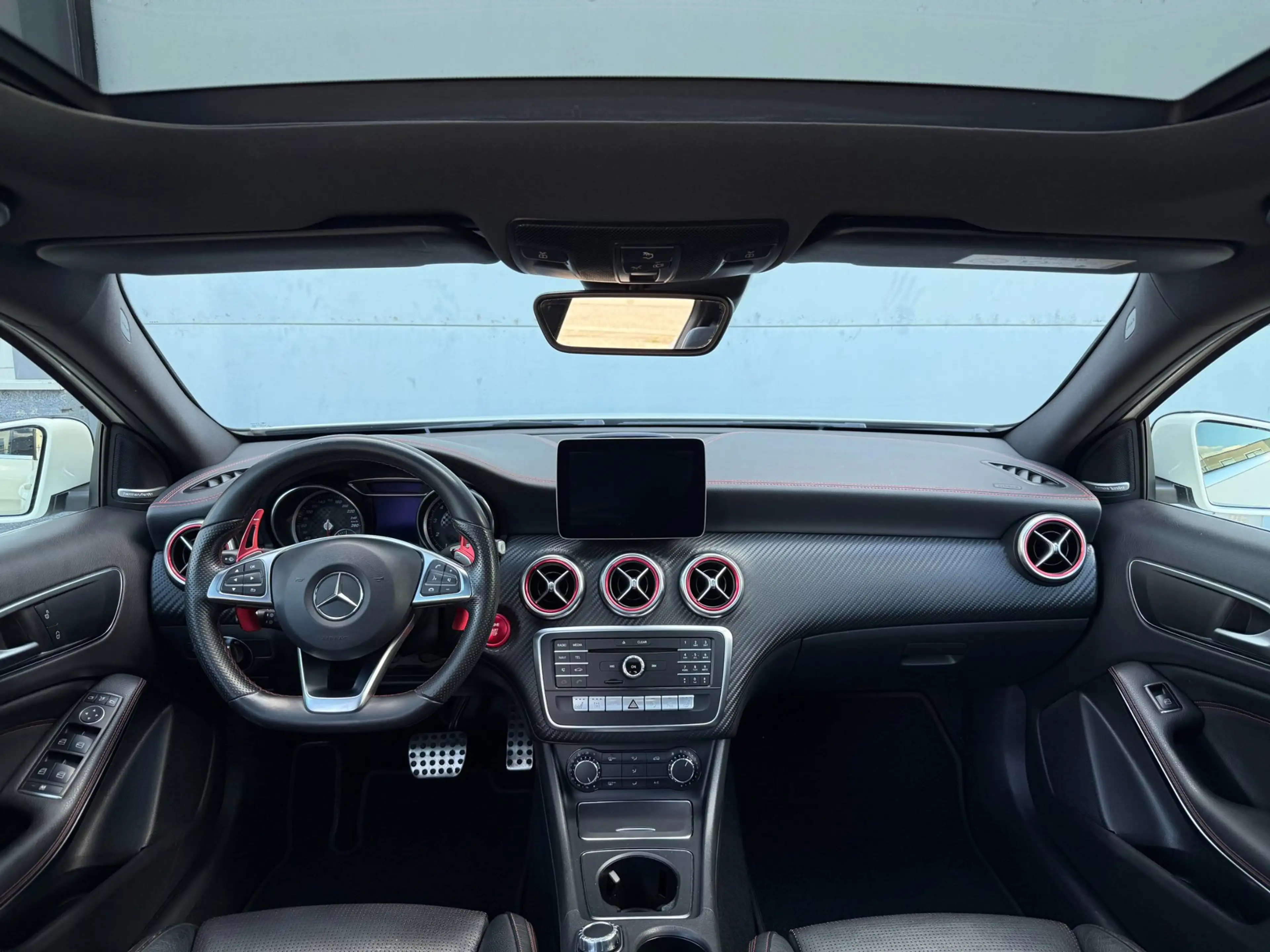 Mercedes-Benz A 200 Edition Automaat Pano|H&K|LED! — photo 11