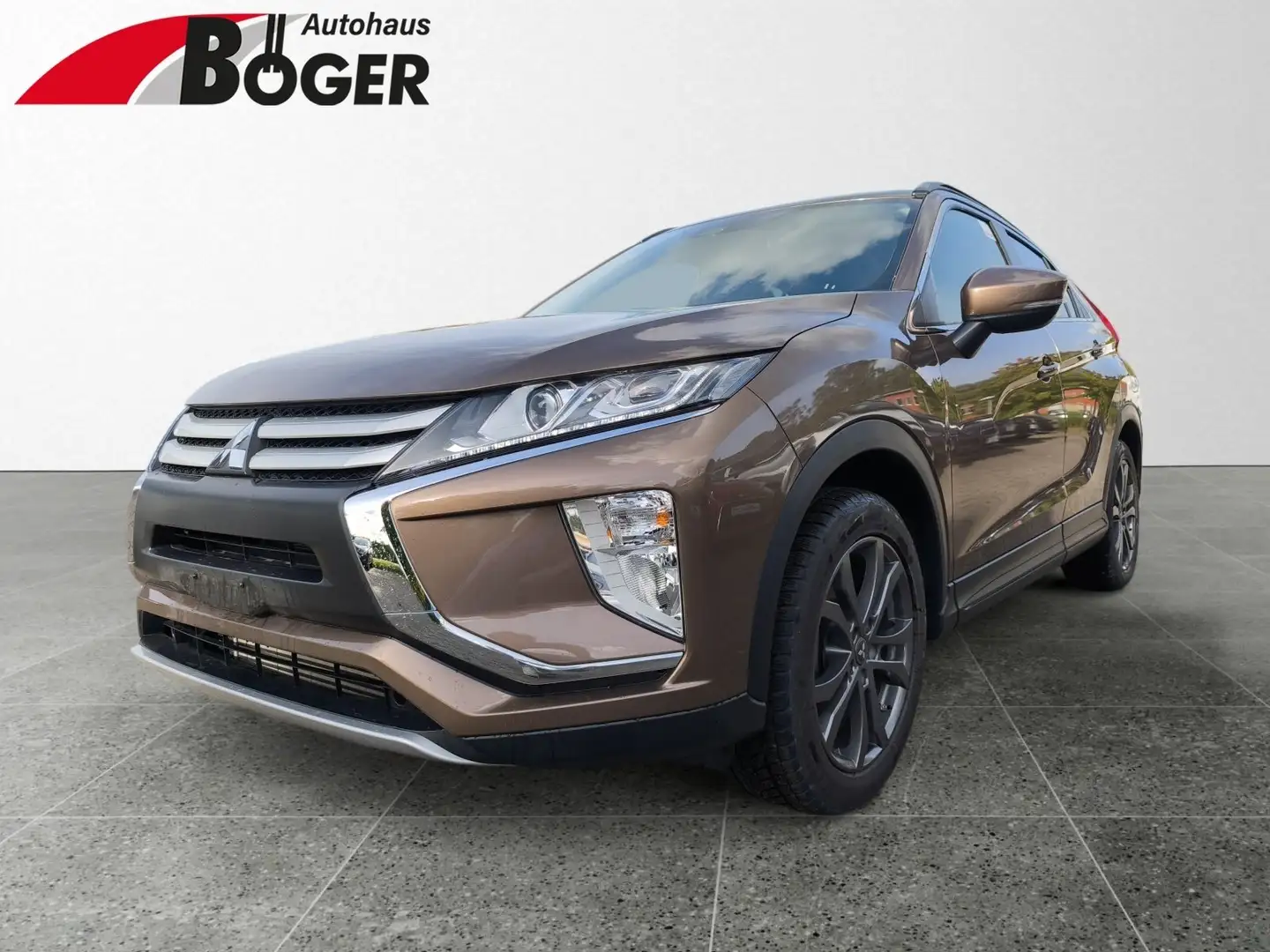 Mitsubishi Eclipse Cross Diamant Edition+ 2WD Braun - 1