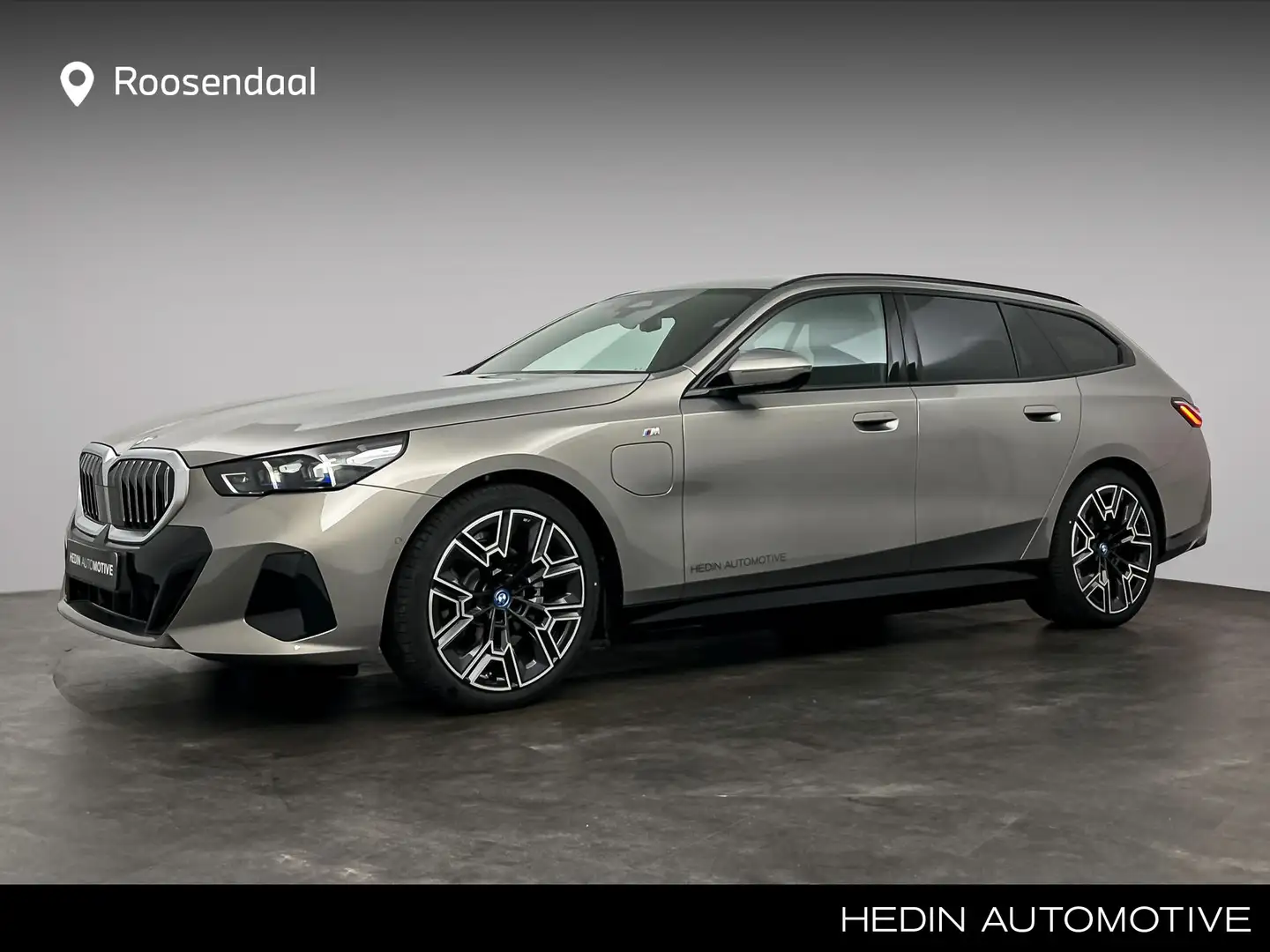 BMW 530 5-serie Touring 530e M Sport Edition | Trekhaak | Grijs - 1