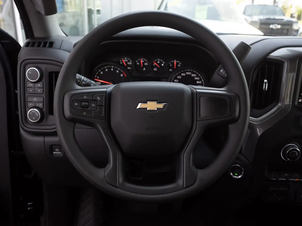 Chevrolet Silverado 1500 снимка Chevrolet Silverado 1500