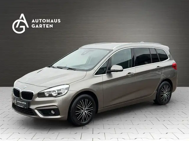 BMW 218 7-Sitzer Navi PDC 2.Hand