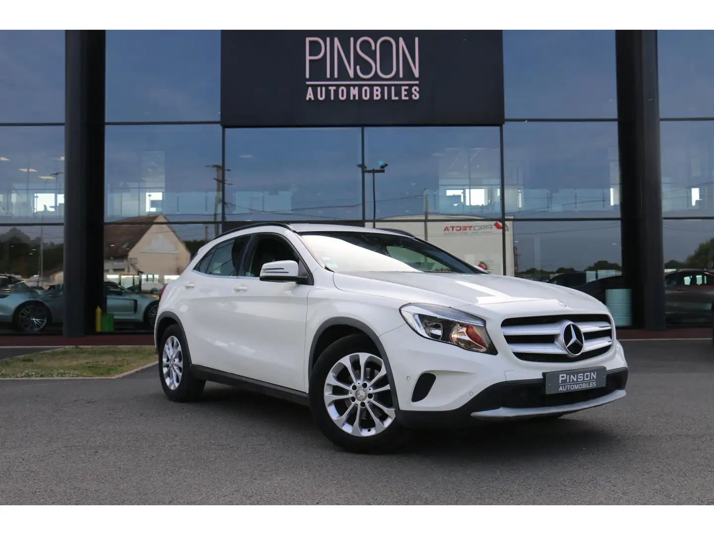 Mercedes-Benz G GLA 180 d  - BM X156 Inspiration PHASE 1 Blanc - 1