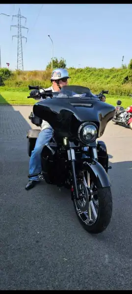 Harley-Davidson Street Glide - foto 2