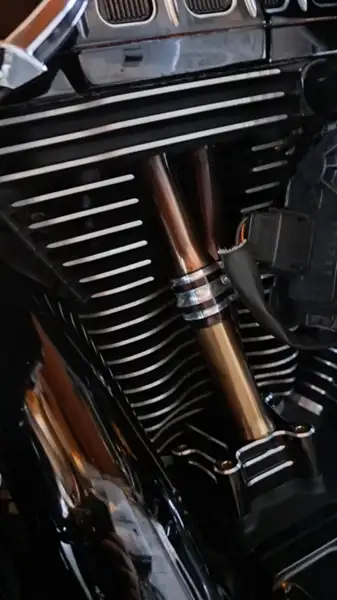 Harley-Davidson Street Glide - foto 8