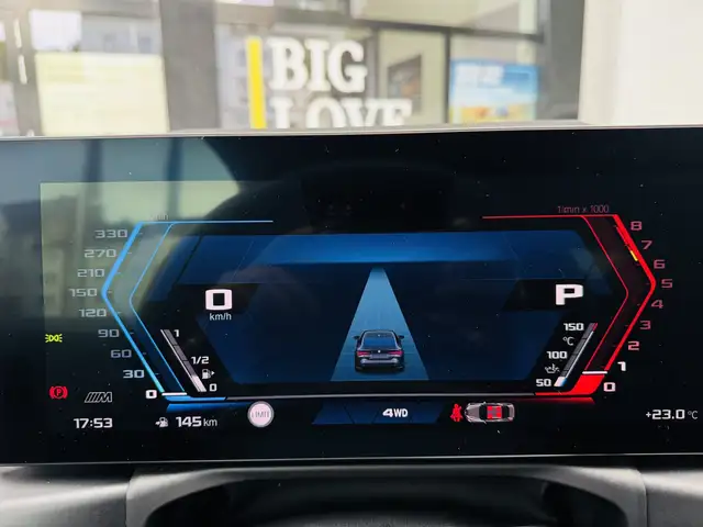 BMW M4 view 15