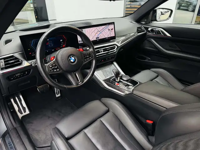 BMW M4 view 7