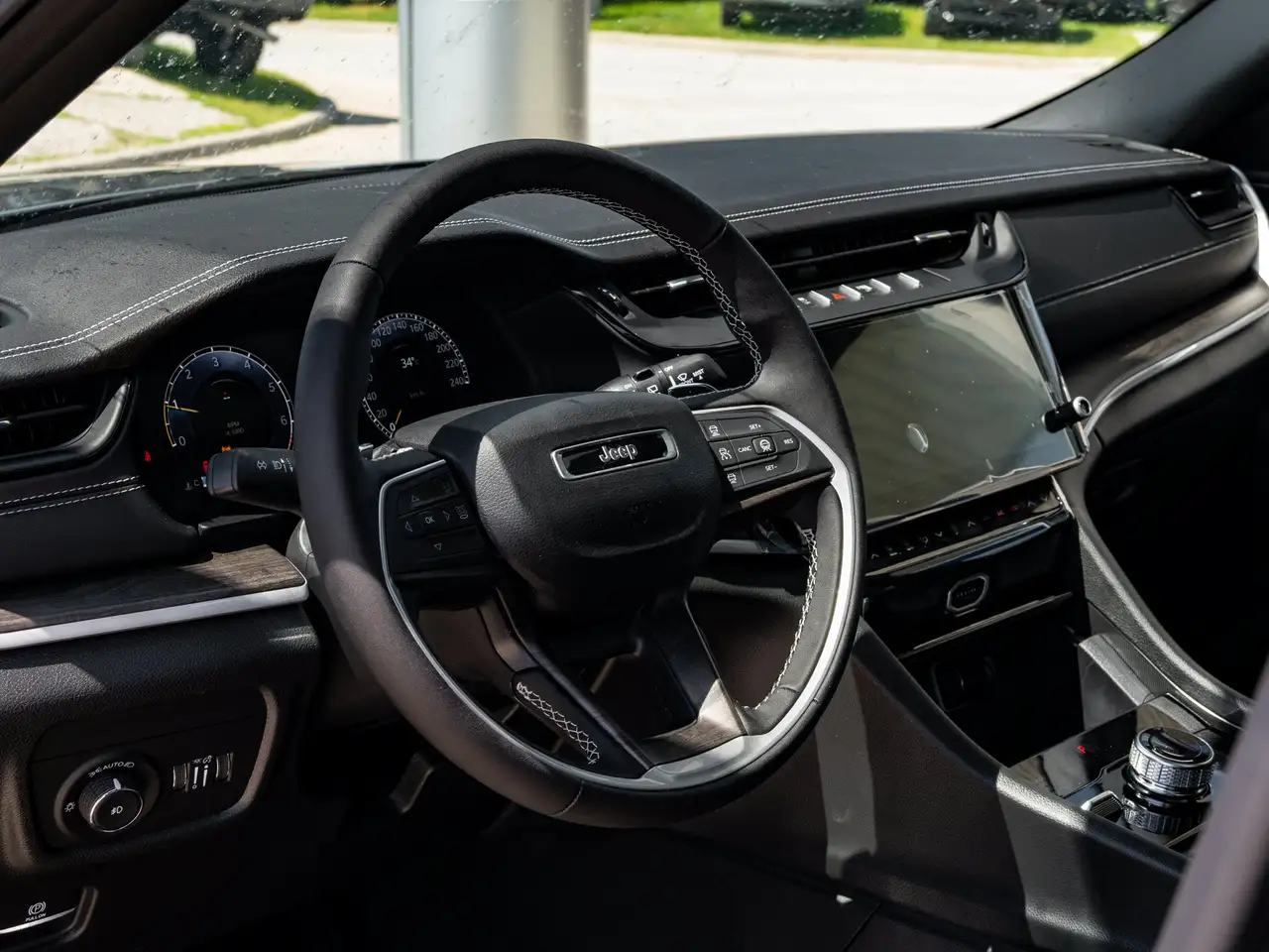Jeep Grand Cherokee 2026 — фото 22