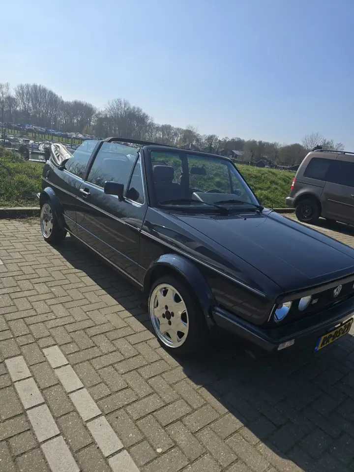 Volkswagen Golf 1.8, foto 1
