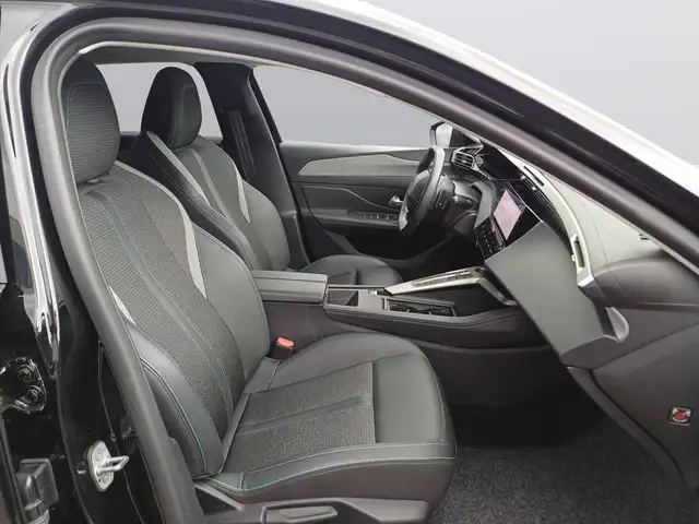 Peugeot 308 view 11
