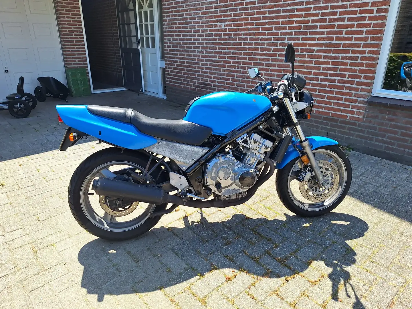 Honda CB 1 Blauw - 1