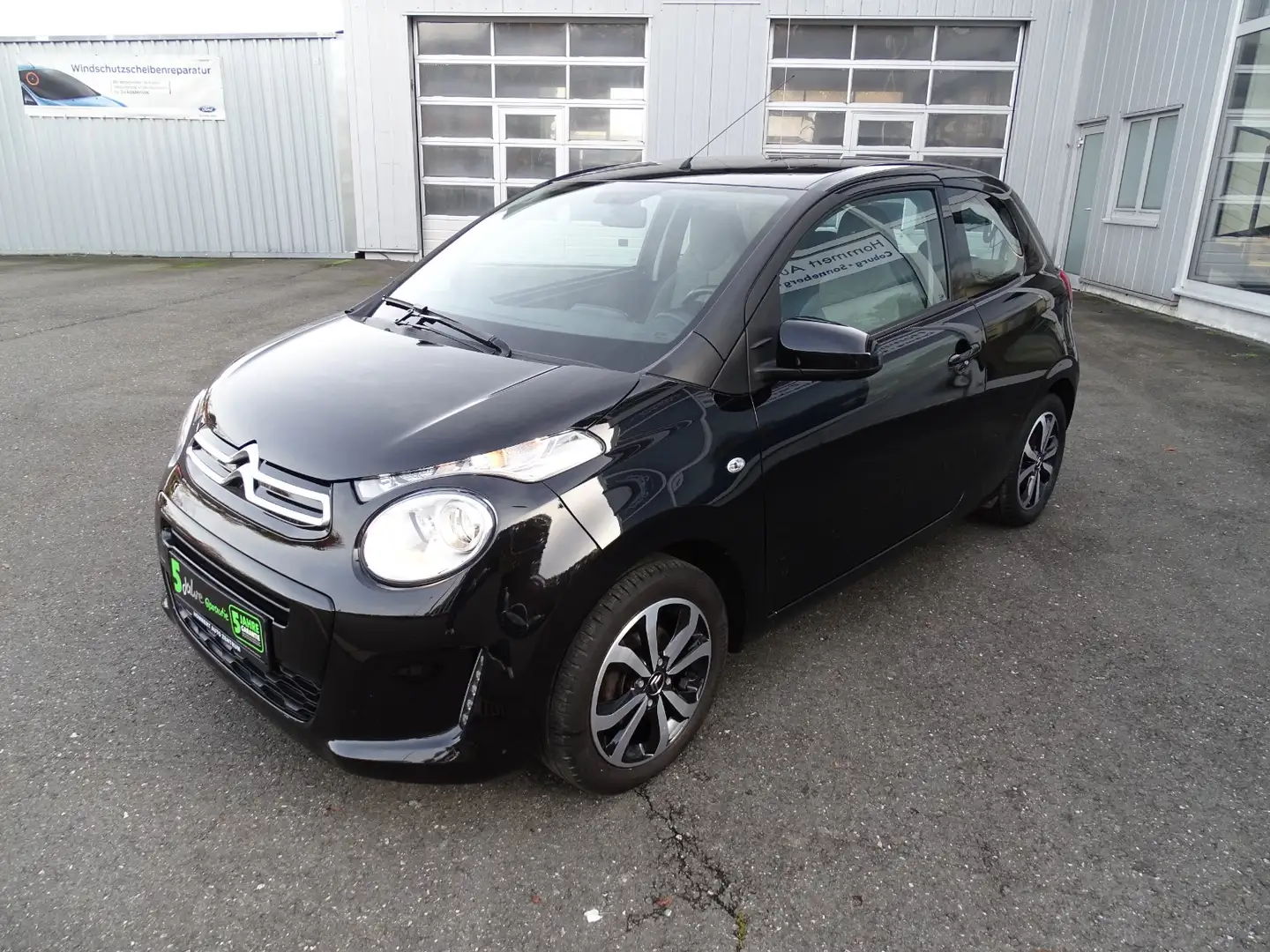 Citroen C1 1.2 VTi Shine SHZ+KlimaA+LM Noir - 2