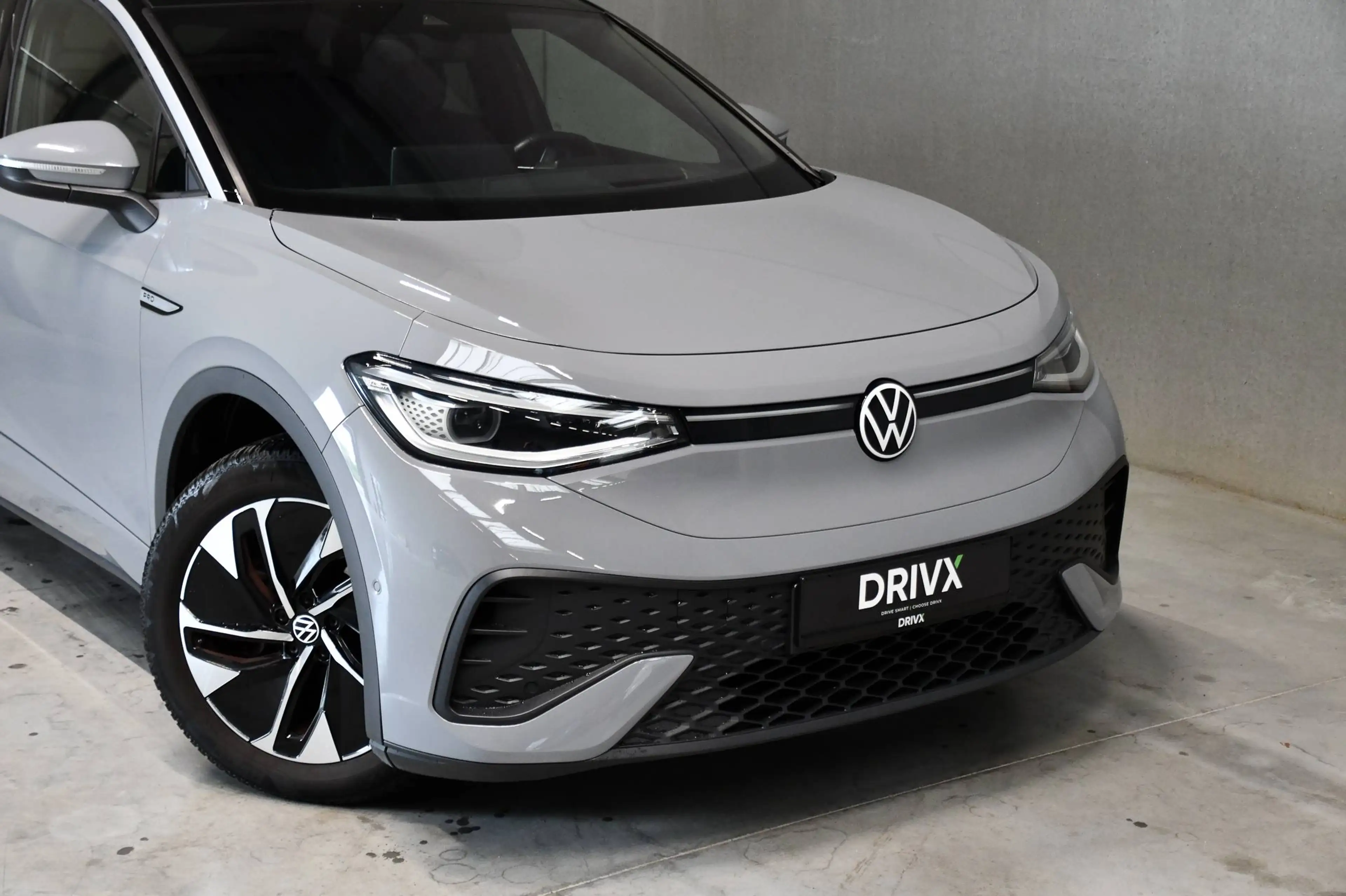 Volkswagen ID.5 ID.5 - 77 kWh - Keyless - Adaptive Cruise Control - Camera - Panodak - Trekhaak — photo 2