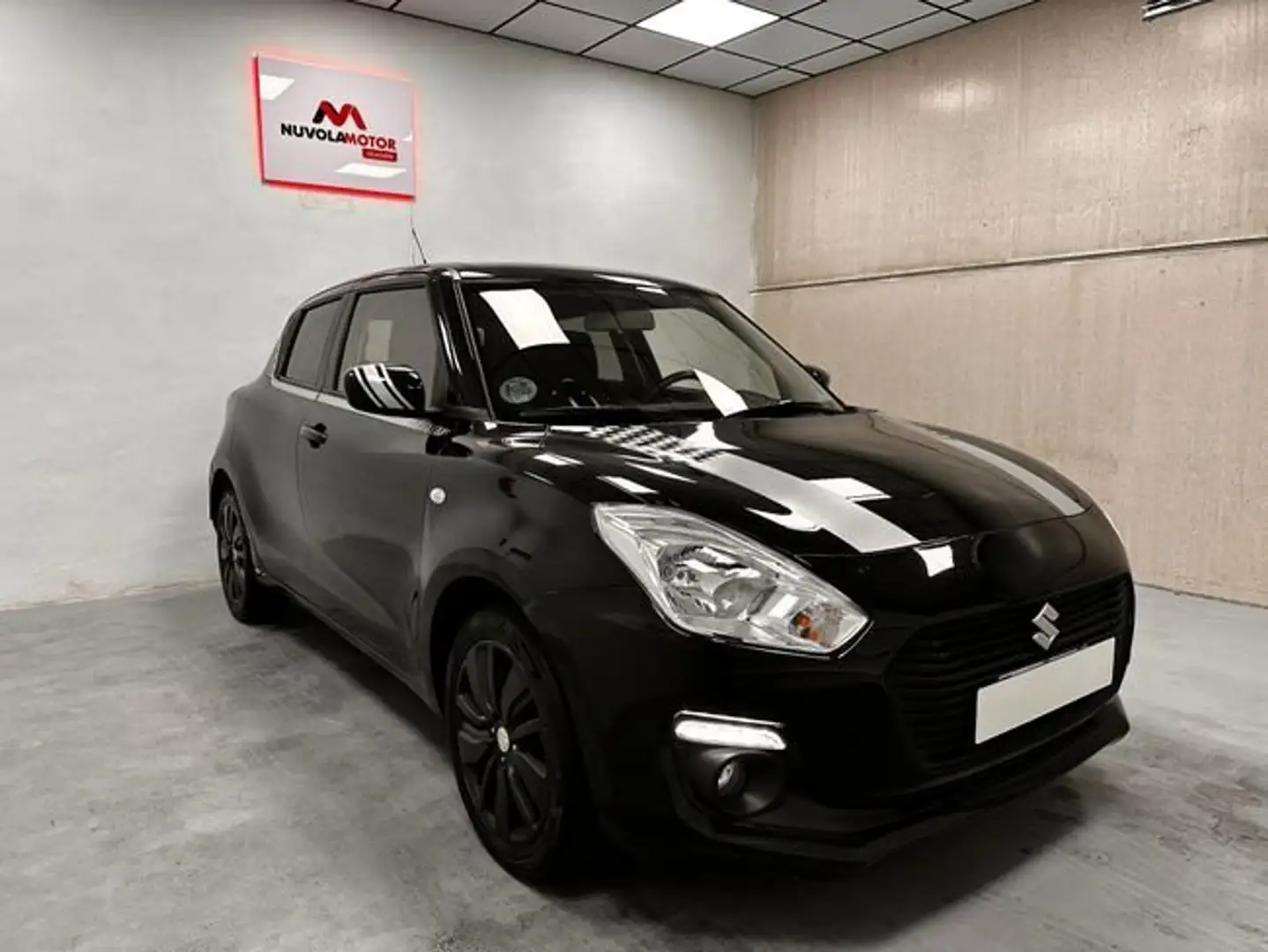Suzuki Swift 1.0 GLE Noir - 2