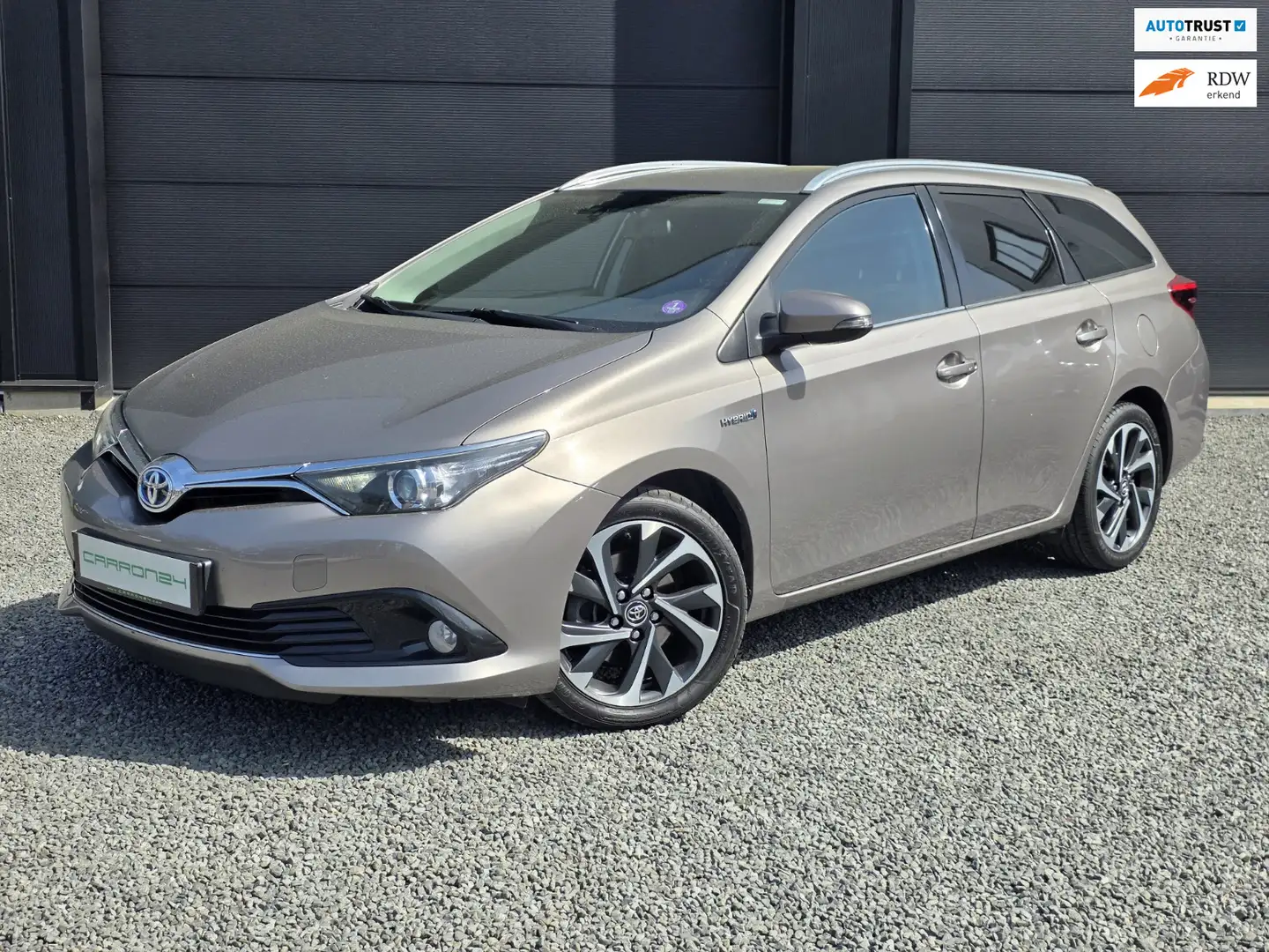 Toyota Auris Touring Sports 1.8 Hybrid Business Pro Gris - 1