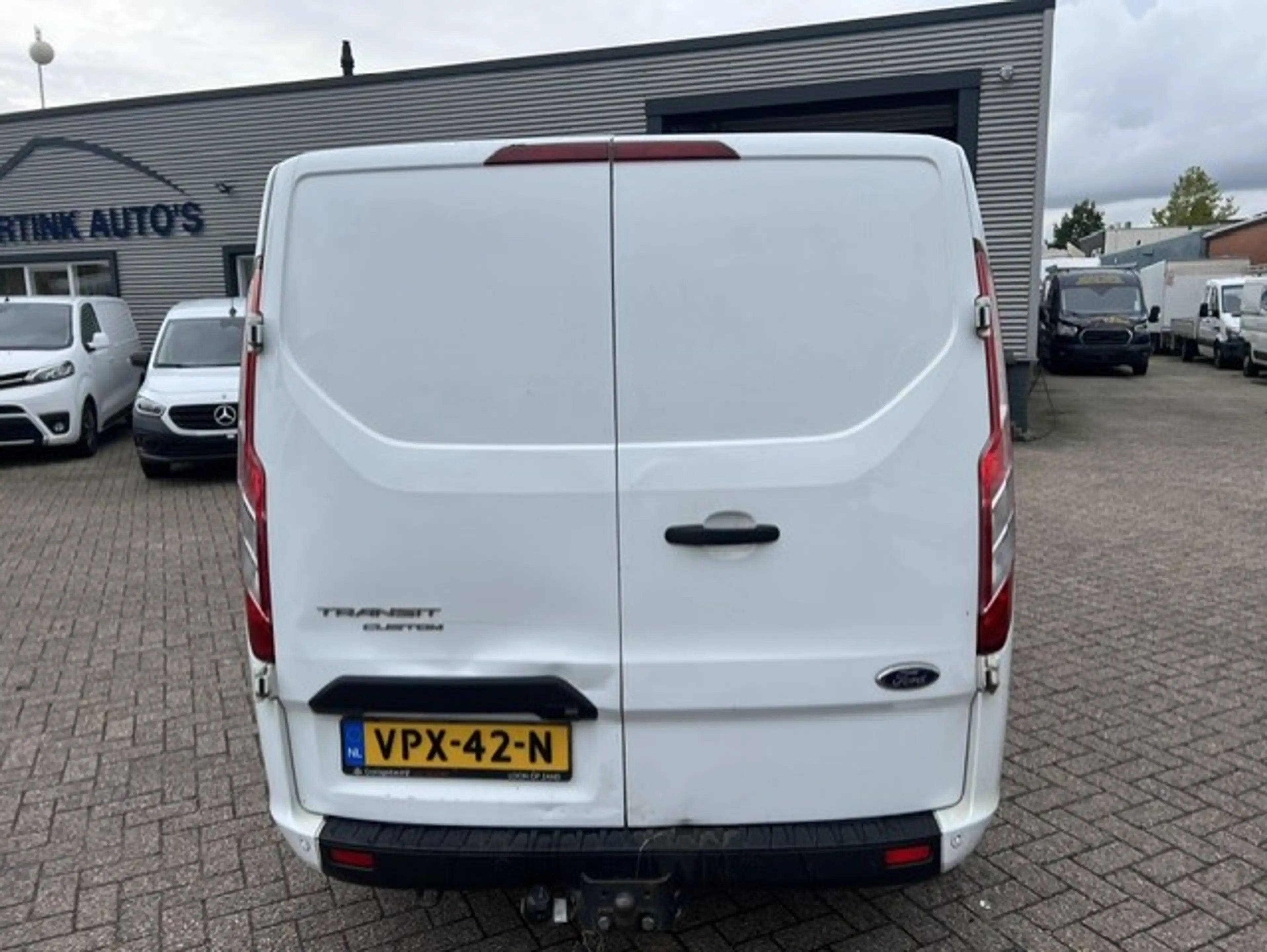 Ford Transit Custom 300 2.0 TDCI 96KW L2H1 DC LANG AIRCO KLIMA EURO6 — photo 3