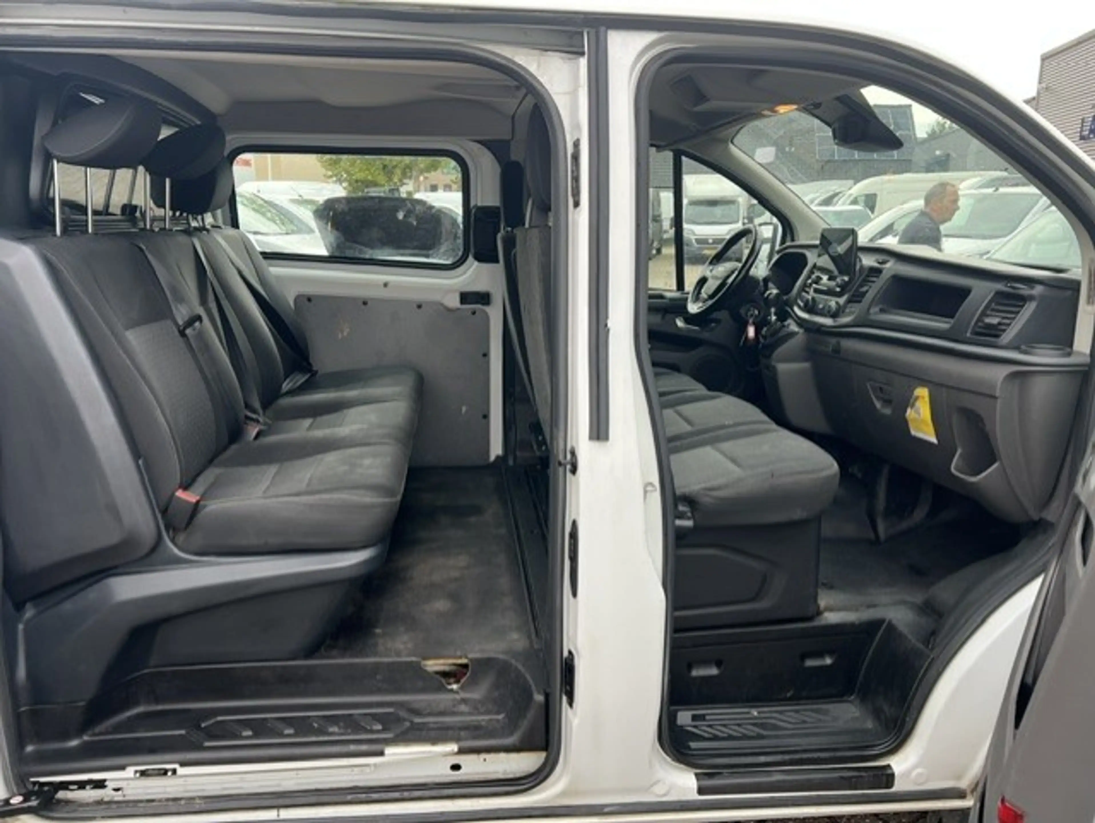 Ford Transit Custom 300 2.0 TDCI 96KW L2H1 DC LANG AIRCO KLIMA EURO6 — photo 8