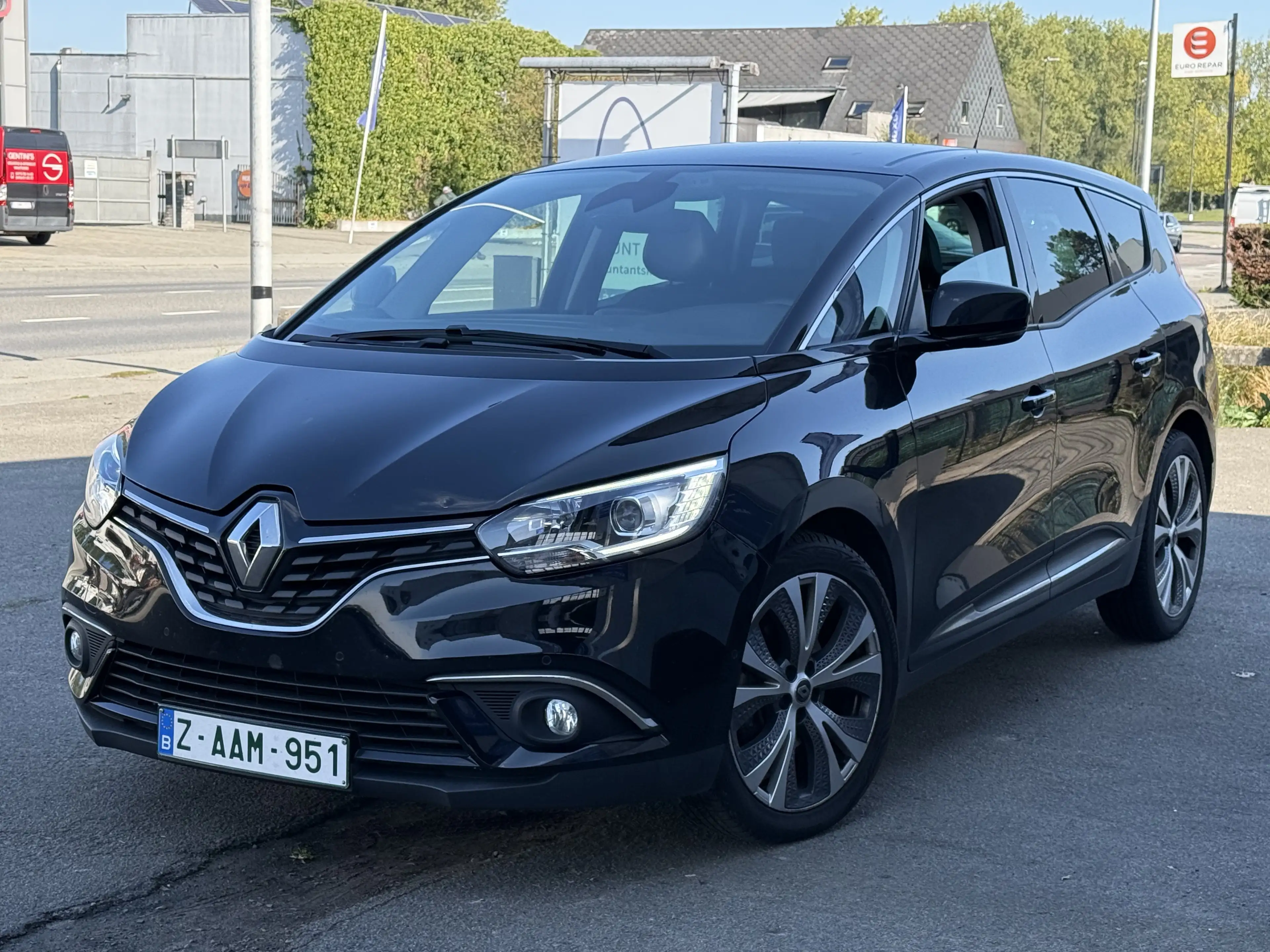 Renault Grand Scenic Grand Scénic 1.7 Blue dCi Black Edition EDC (EU6.2 — photo 3