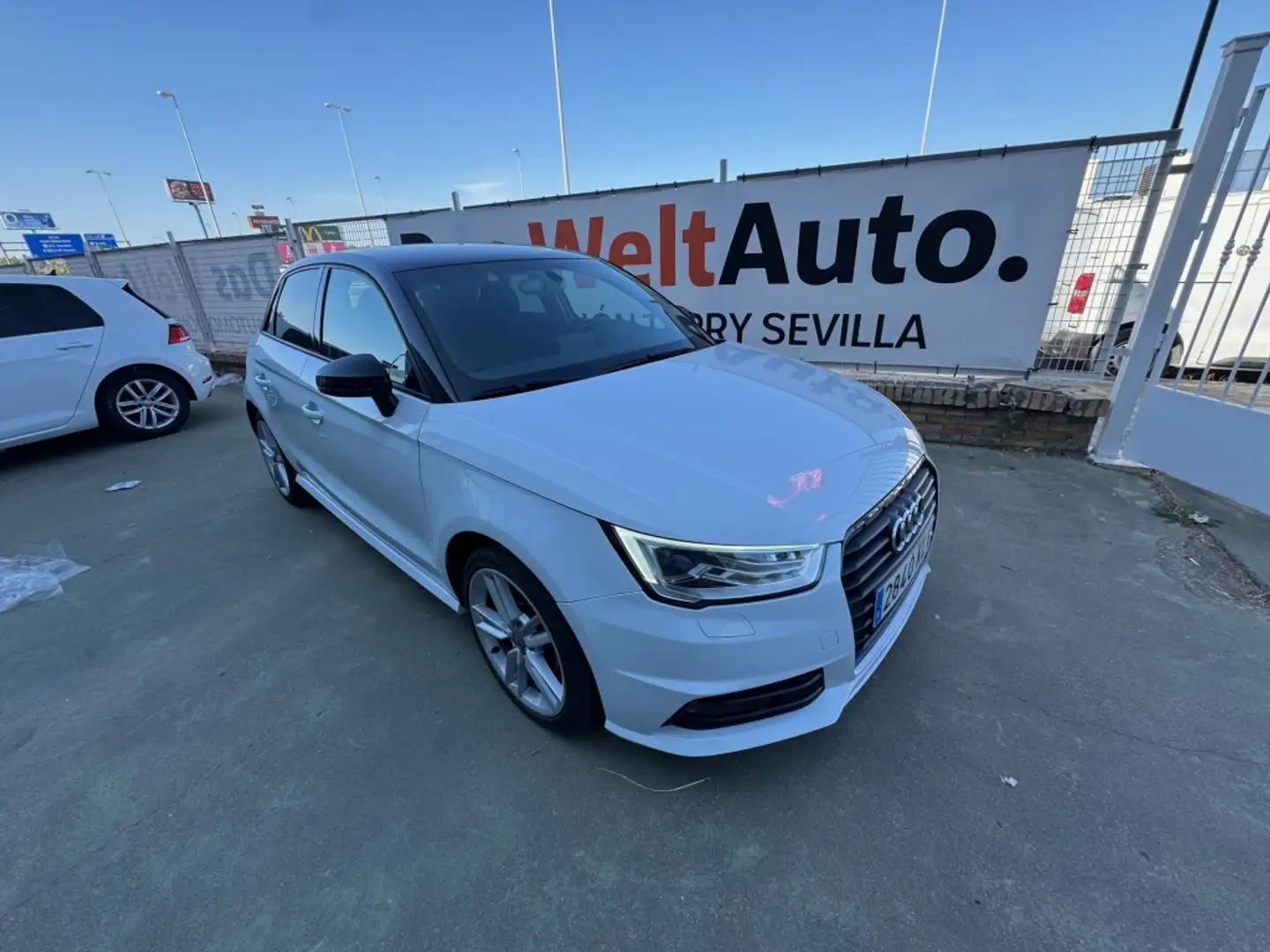 Audi A1 Sportback 1.4TDI Design Blanco - 2