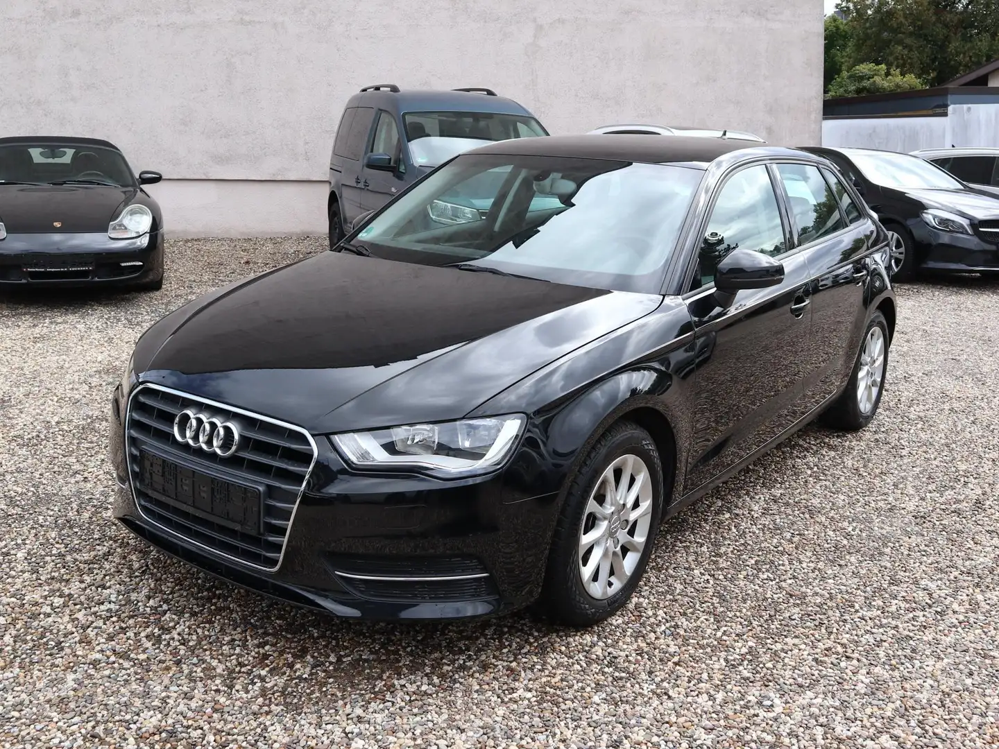 Audi A3 A3 Sportback attraction ultra*Navi*Klima*1.Hand* Schwarz - 1