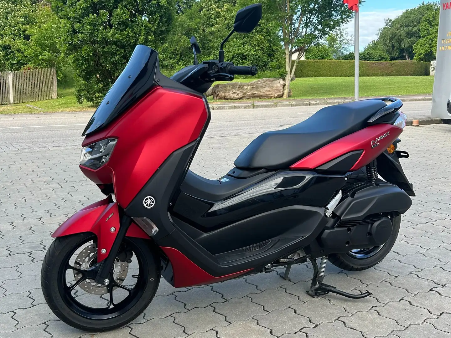 Yamaha NMAX 125 Rojo - 1