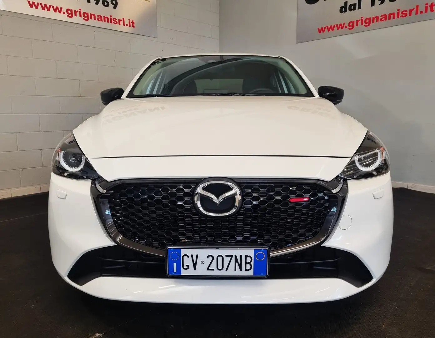 Mazda 2 Mazda2 1.5 e-Skyactiv-G 90 CV M Hybrid Homura Bianco - 2