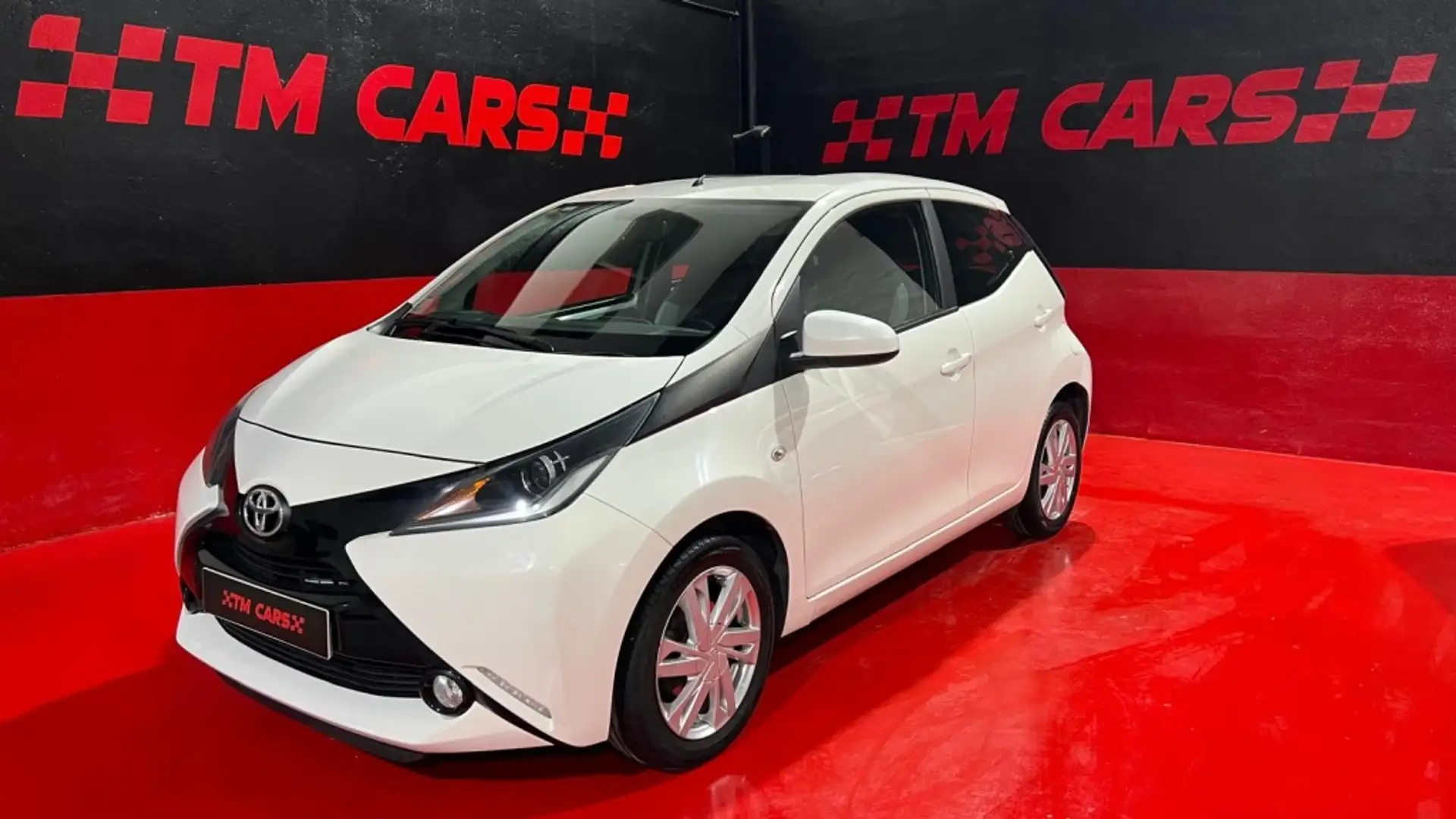 Toyota Aygo 1.0 VVT-i x-play Business Blanco - 1