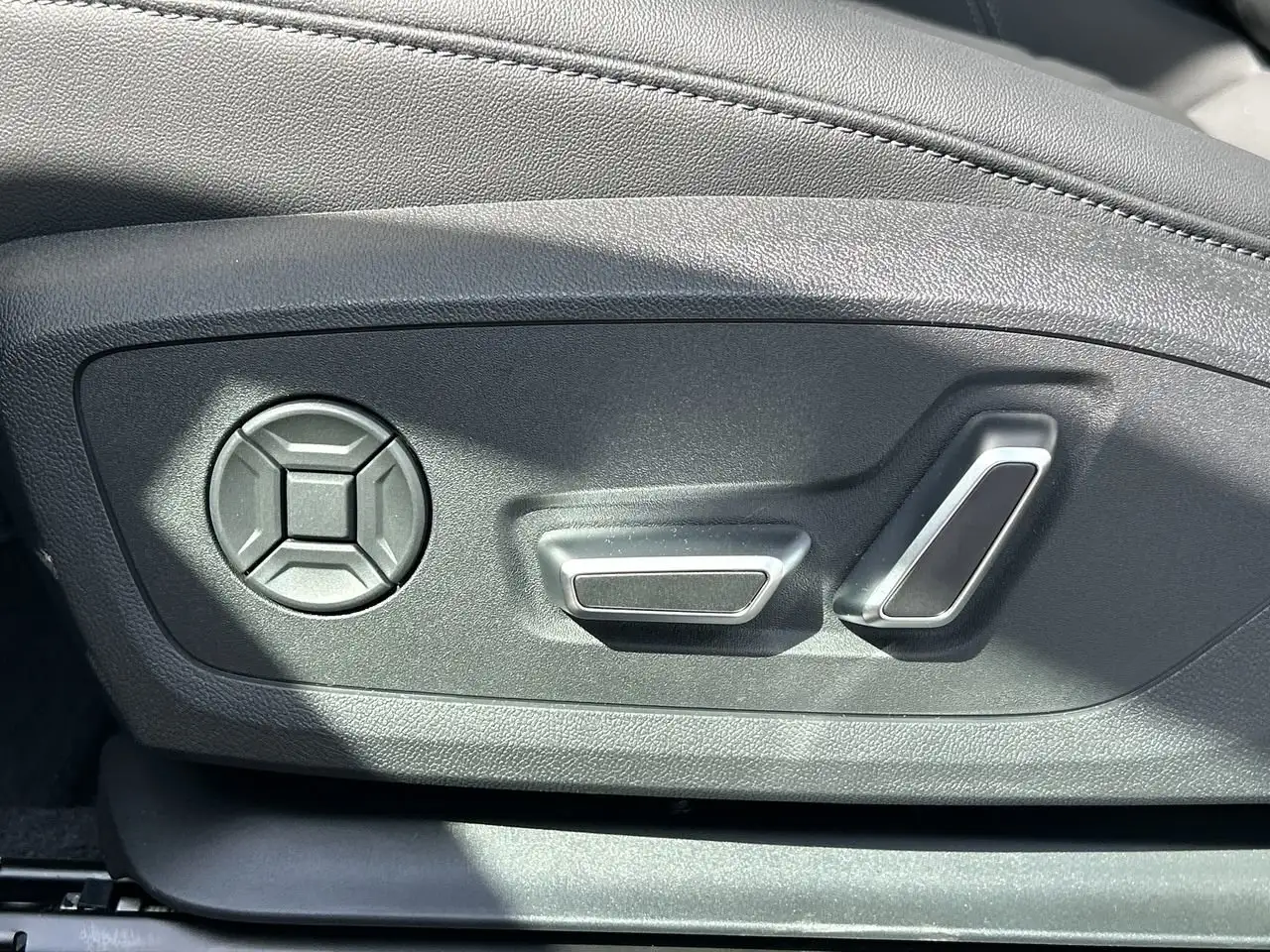 Audi Q3 снимка Audi Q3