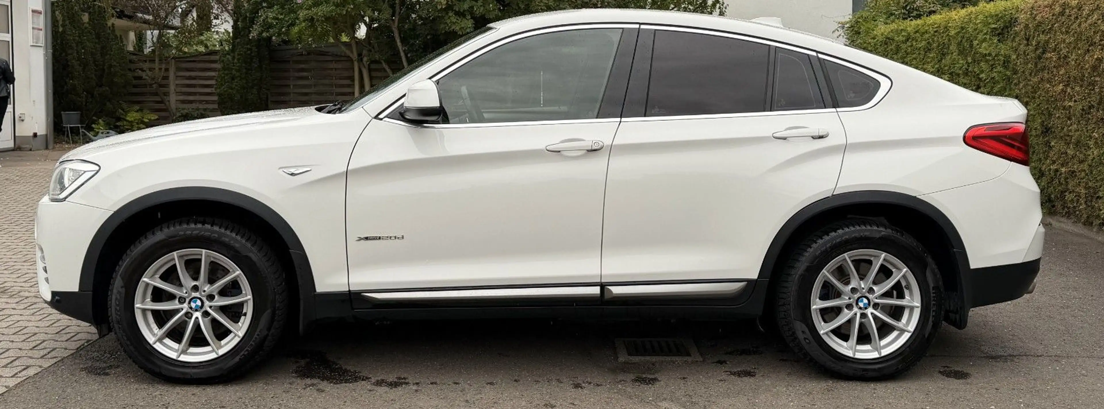 BMW X4 xDrive20d XENON PDC NAVI KAMERA AHK 2 HAND — photo 9