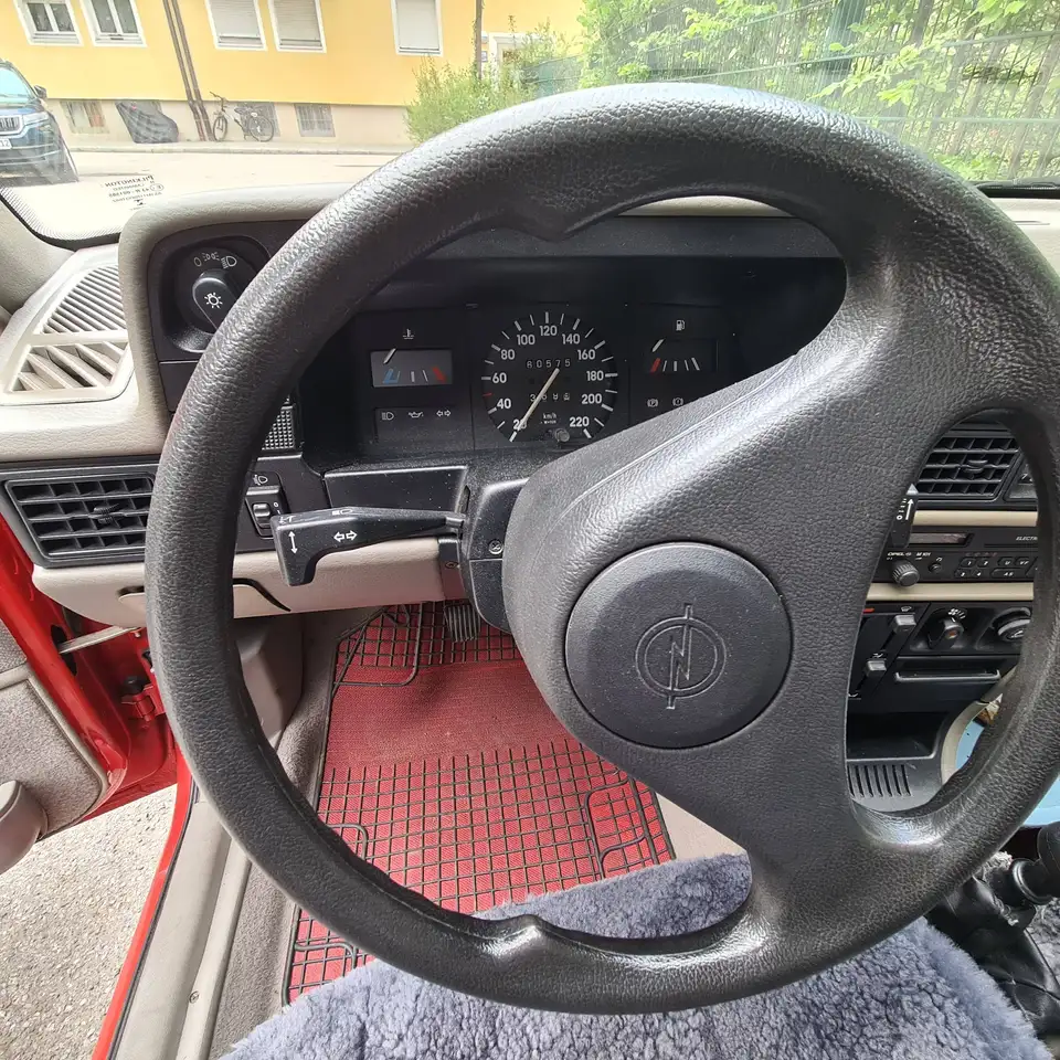 Opel Kadett e GL, foto 6