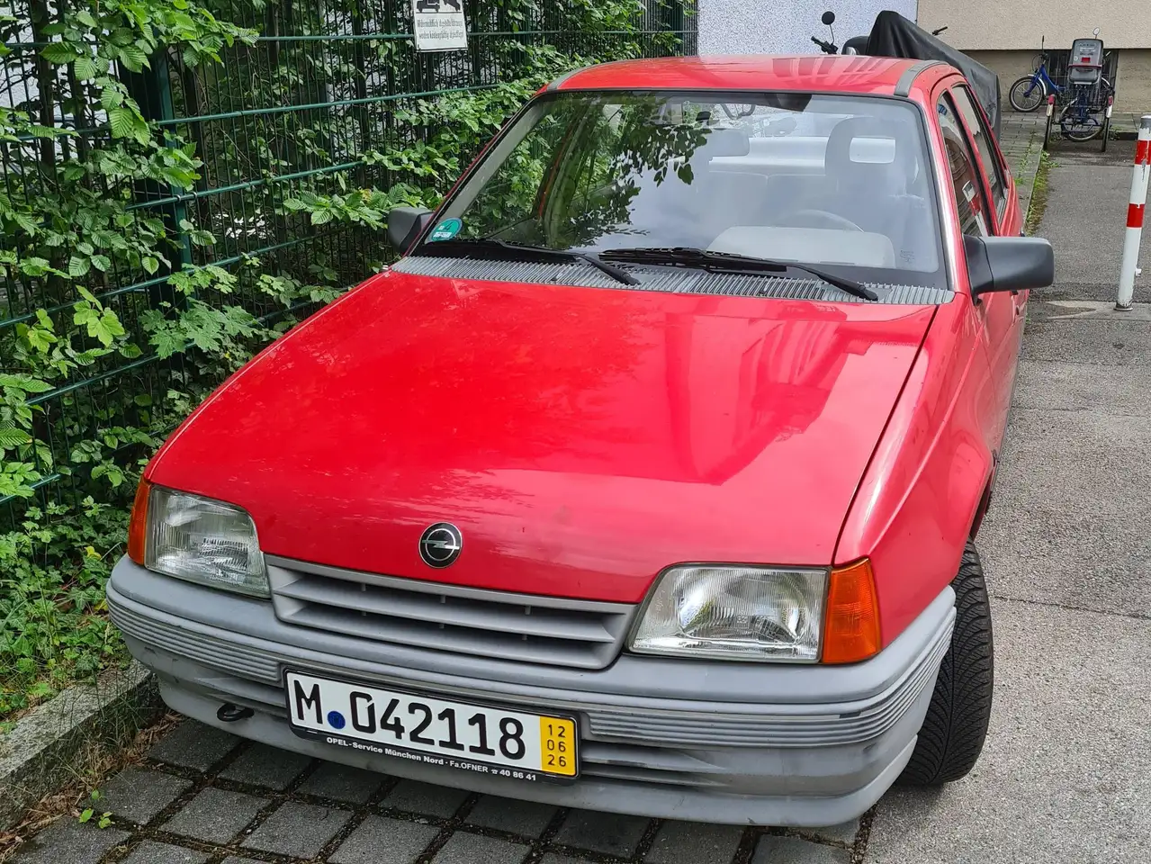 Opel Kadett e GL, foto 1