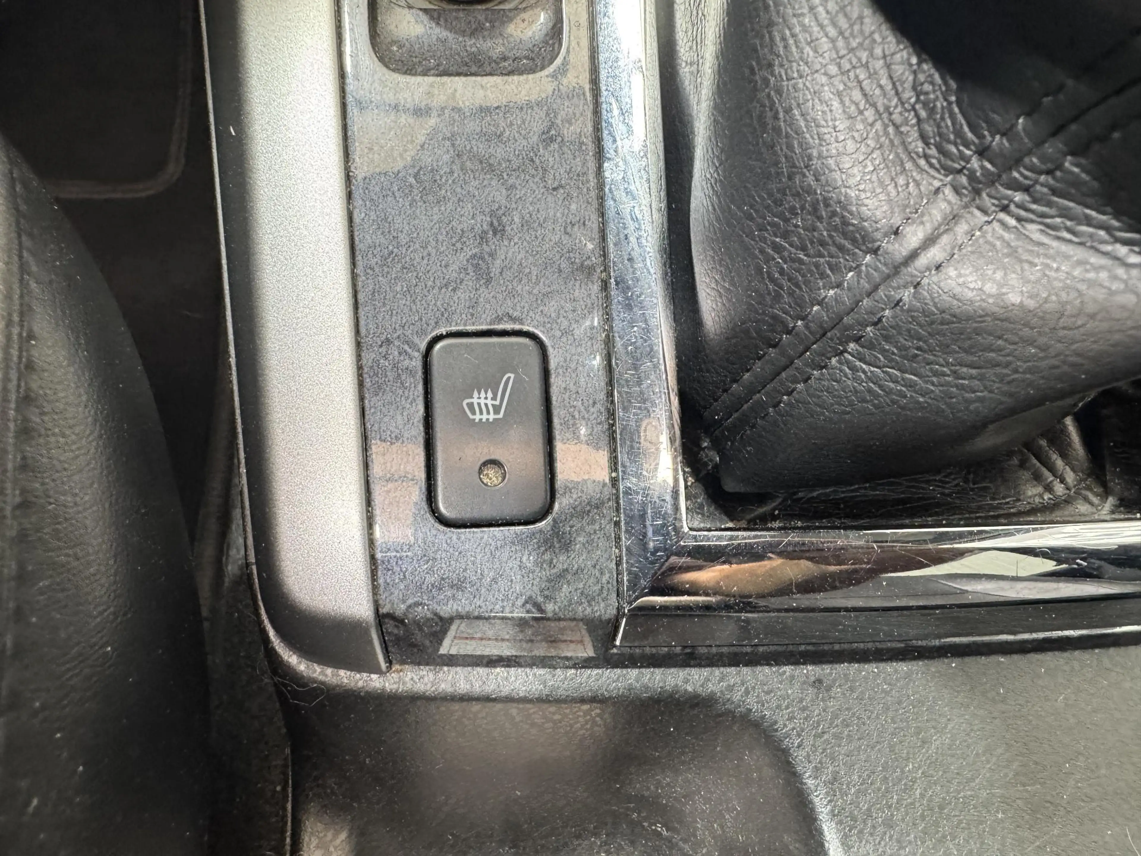 Suzuki Grand Vitara 2.4 High Executive — photo 20
