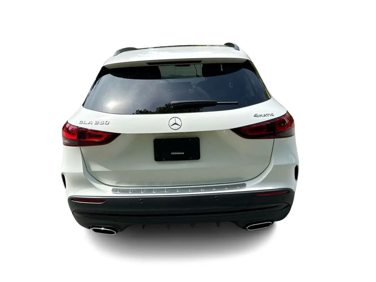 Mercedes-Benz GLA снимка Mercedes-Benz GLA