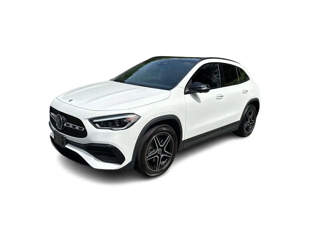 Mercedes-Benz GLA снимка Mercedes-Benz GLA