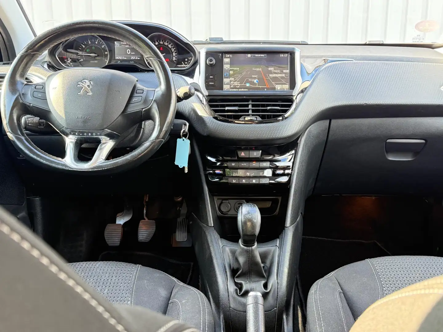 Peugeot 208 1.2 PureTech Allure 1e Eigenaar,Trekhaak,ClimateCo Синій - 2