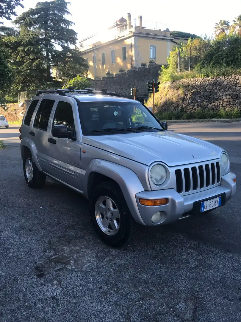 Jeep Cherokee KJ 2.8 crd Limited auto Argent - 1