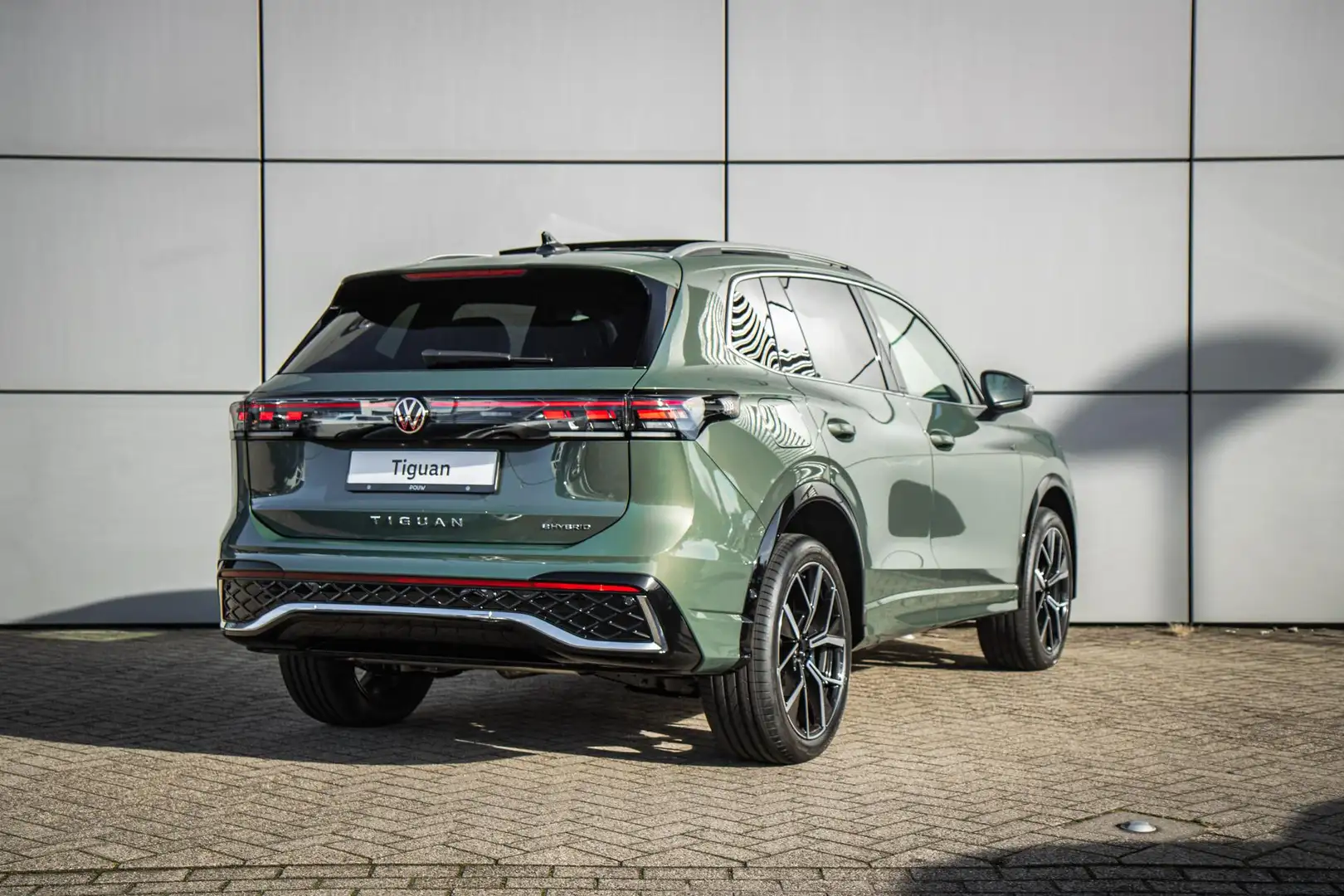 Volkswagen Tiguan 1.5 eHybrid 204pk R-Line Edition | Trekhaak Pakket Verde - 2