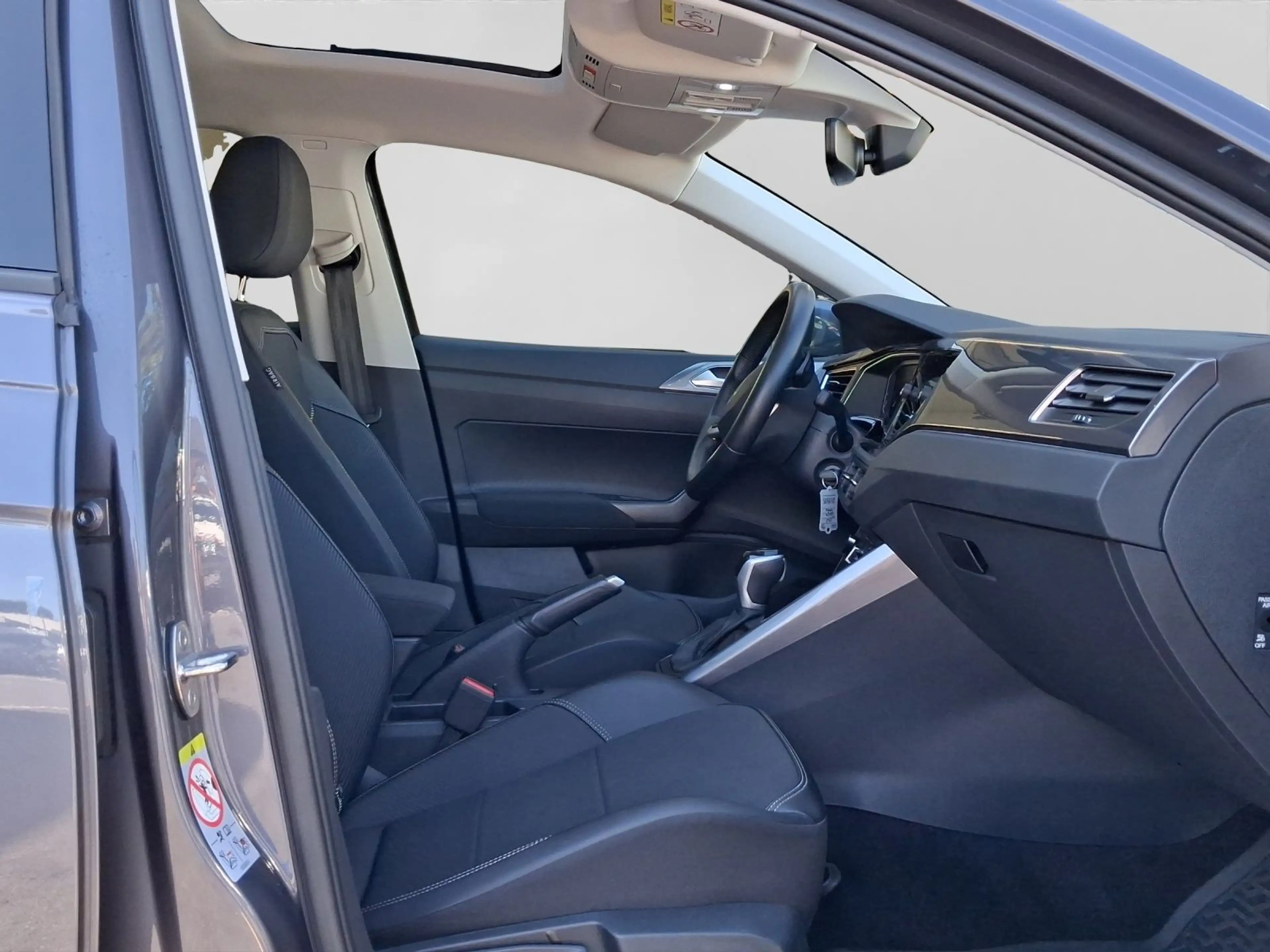 Volkswagen Taigo 1.5 TSI DSG STYLE KAMERA MATRIX AHK PANO — photo 4