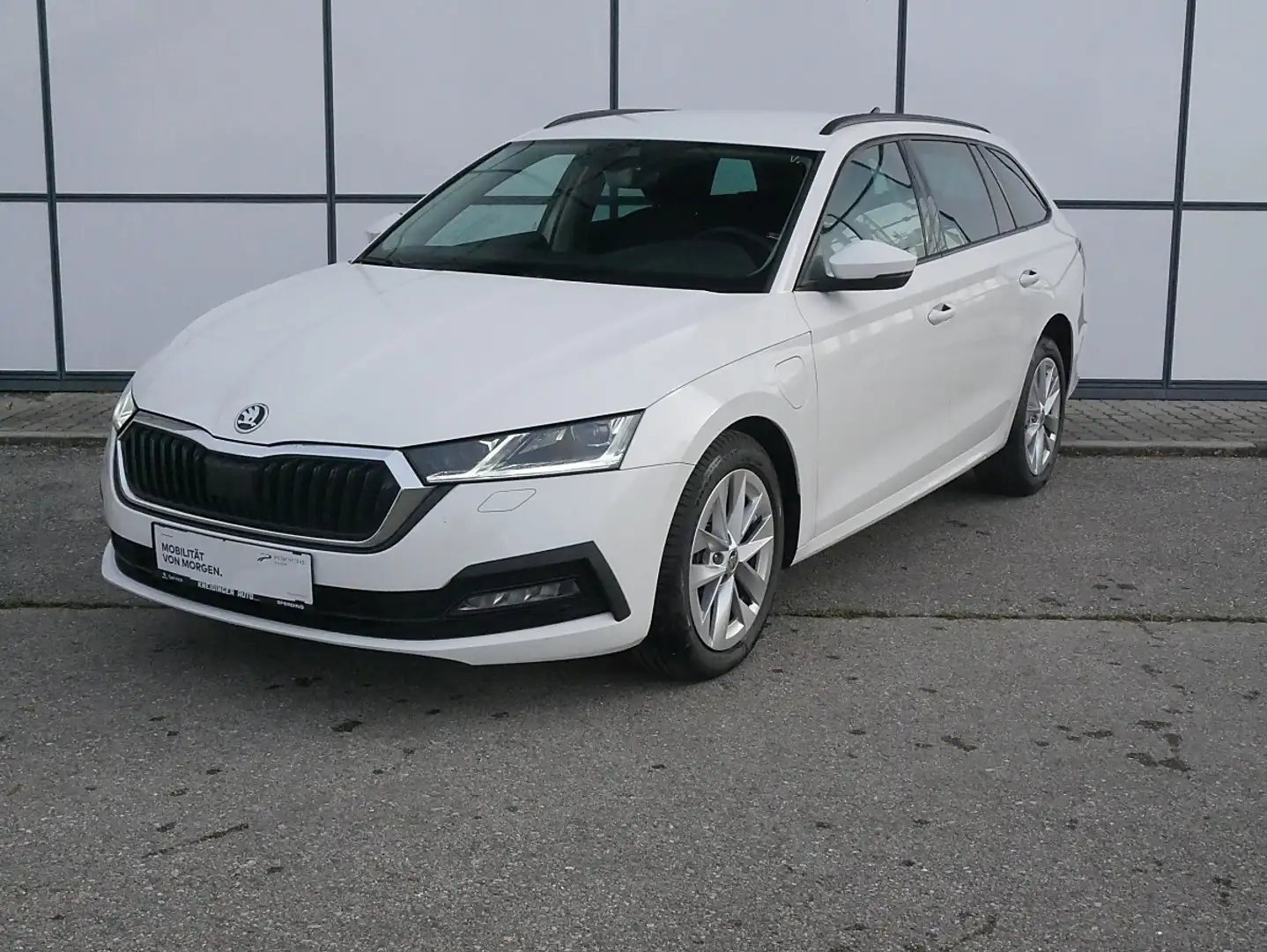 Skoda Octavia Combi 1,5 TSI/Hybrid Business iV DSG, AHK, NAVI... Weiß - 2