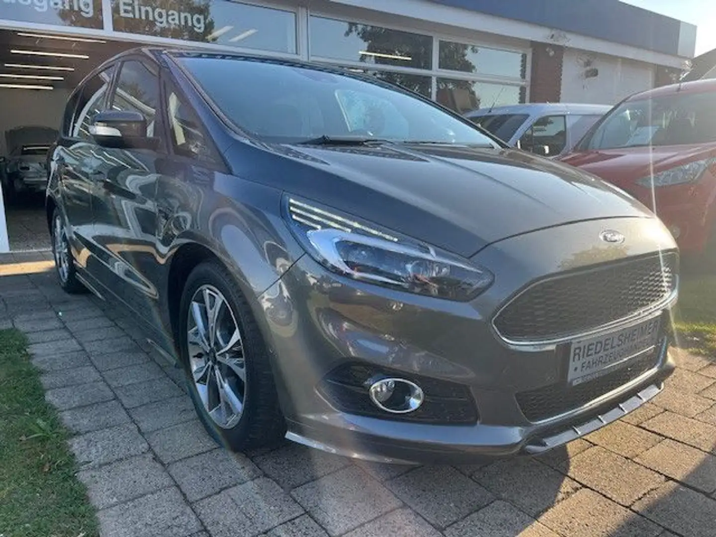Ford S-Max S-MAX ST-LINE 2.0 ECOBO LEDER NAV 7-SITZER KAM Gris - 1