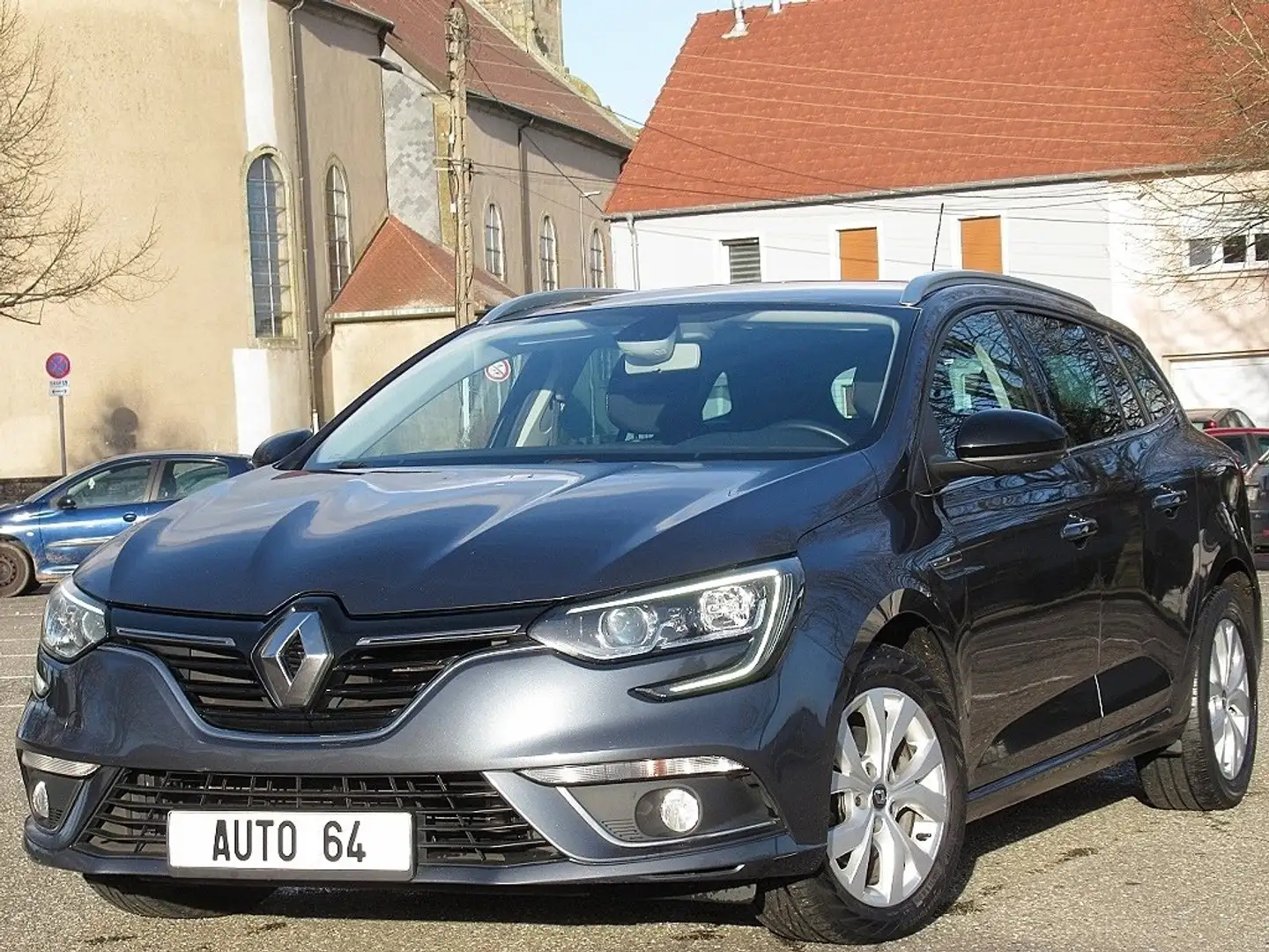 Renault Megane IV Estate dCi 115CV 07/2020 110000km Gris - 1