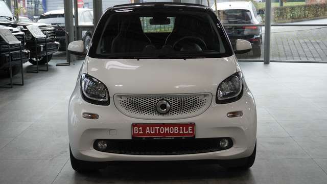smart forTwo fortwo cabrio Basis 66 kW*NAVI*SHZ*KAM*