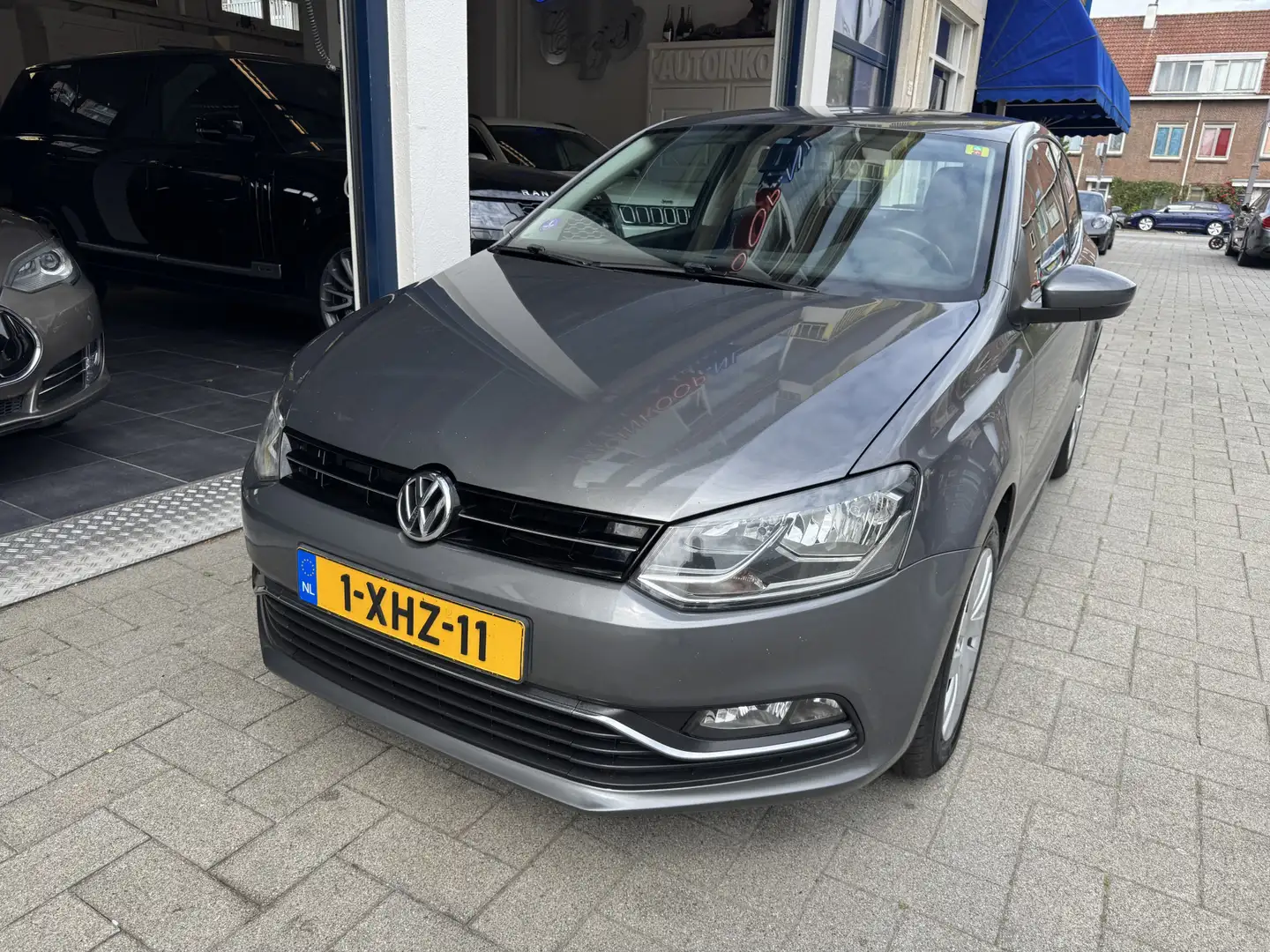 Volkswagen Polo 1.4-16V Comfortline NAVI/PDC/CLIMA/CRUISE Grijs - 2